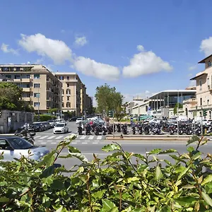 https://corso-italia-deluxe-apartment.hotelitalianriviera.com