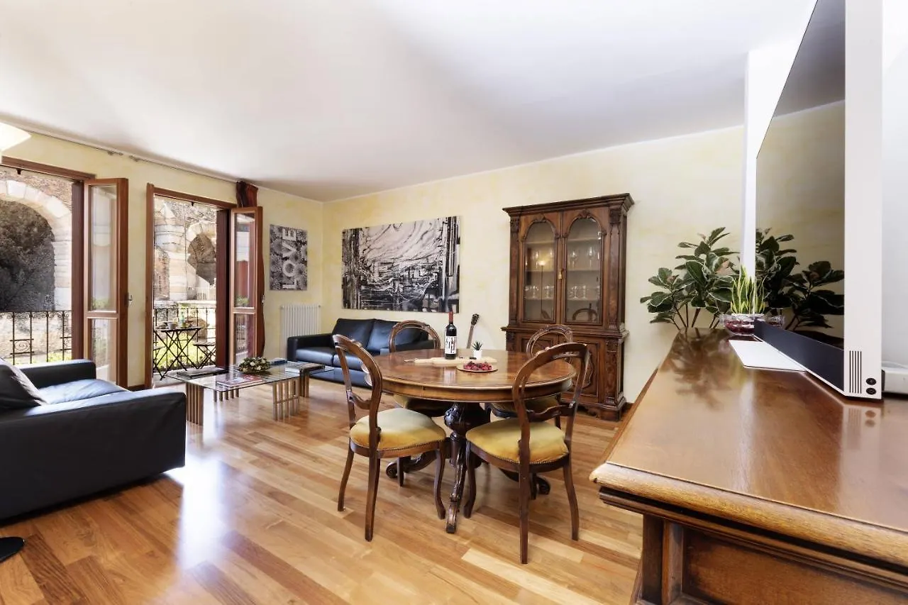 We Home - Vista Arena, Incredibile Werona Apartament
